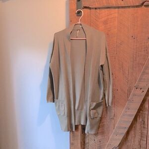 Poofw green vest  